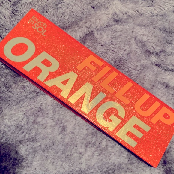 Touch in SOL eyeshadow palette - Picture 2 of 5